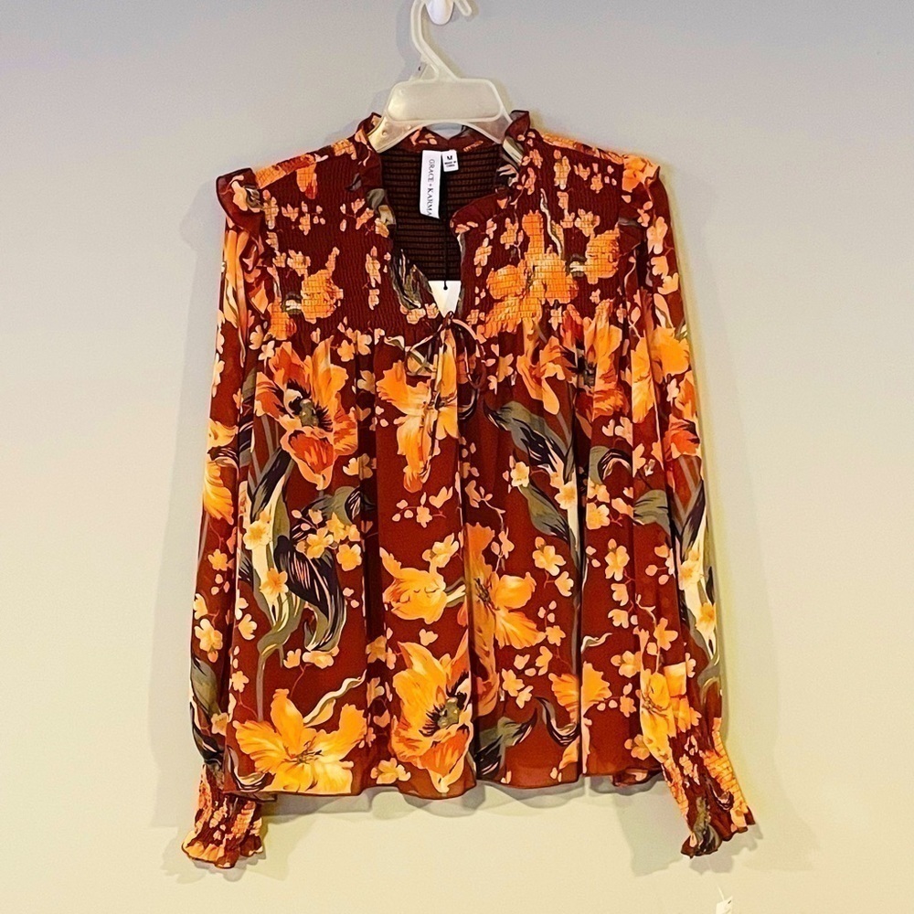 NWT Grace + Karma floral blouse color burgundy, gray, cream and apricot size M
